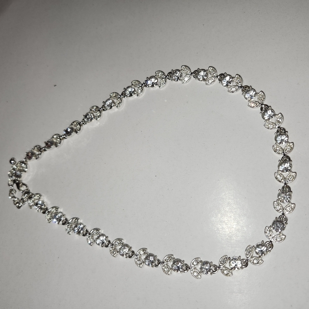 Rhinestone Necklace GORGEOUS! - Picture 3 of 4